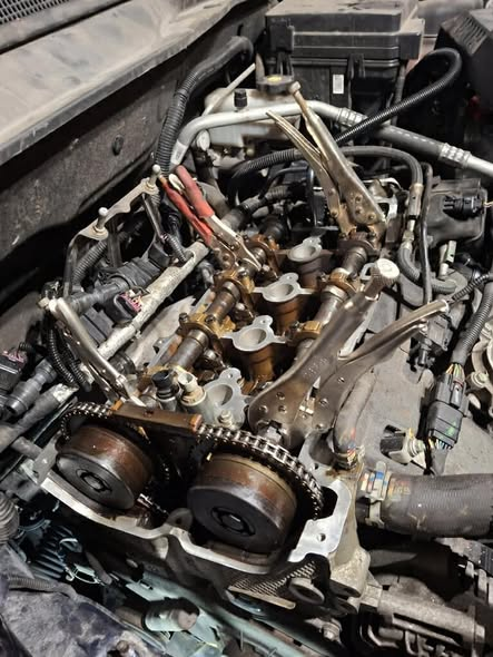 Timing chain and valvetrain service